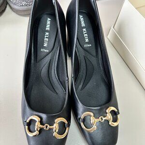 Anne Klein heels - size 7.5